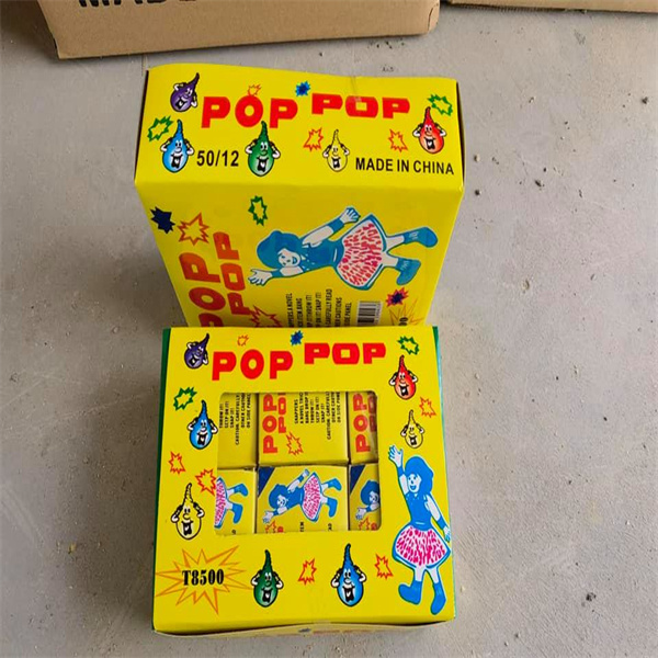 Cumu aduprà a carta per i poppers di festa?